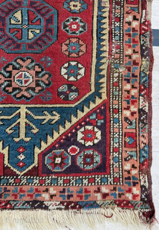 Mid 19th Century Aksaray Yastik, size 66 x 95 cm. Please send me direct mail. 

emreaydin10@icloud.com

Instagram - @emreaydinrug               