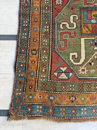 Circa 1870 Cloudband Rug, size 132 x 232 cm. Please send me direct mail.
emreaydin10@icloud.com
Instagram - @emreaydinrug