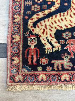 Circa 1890 Couple Bidjar Bags, great condition, size 38 x 38 cm ( Same size ) Please send me direct mail.

emreaydin10@icloud.com

Instagram - @emreaydinrug          