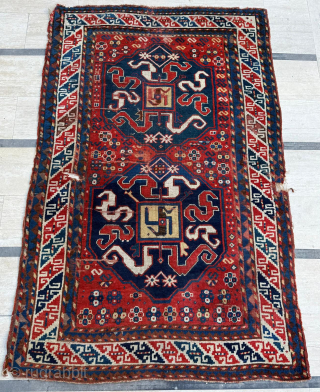 Late 19th century Caucasian Cloudband Rug
Size 141 x 216
Please send me direct mail.

emreaydin10@icloud.com

Instagram - @emreaydinrug
                  