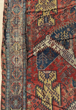 Mid 19th century Dragon Sumac Carpet. Size 220 x 310 cm. Please send me direct mail.
emreaydin10@icloud.com
Instagram - @emreaydinrug