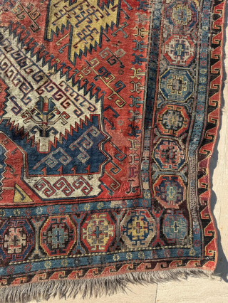 Mid 19th century Dragon Sumac Carpet. Size 220 x 310 cm. Please send me direct mail.
emreaydin10@icloud.com
Instagram - @emreaydinrug