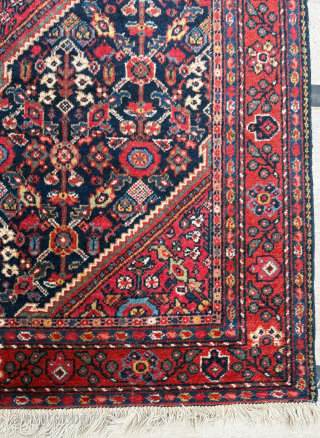 Circa 1900 Mahal Rug. Size 135 x 206 cm. Please send me direct mail.

emreaydin10@icloud.com

Instagram - @emreaydinrug                 