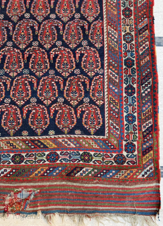 Late 19th century Persian Afshar Rug. Size 160 x 265 cm. Please send me direct mail.
emreaydin10@icloud.com
Instagram - @emreaydinrug