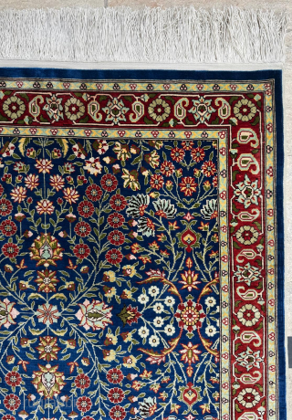 Mid 20th century Pure Silk Kayseri Rug. Great condition. Size 75 x 112 cm. Please send me direct mail.
emreaydin10@icloud.com
Instagram - @emreaydinrug