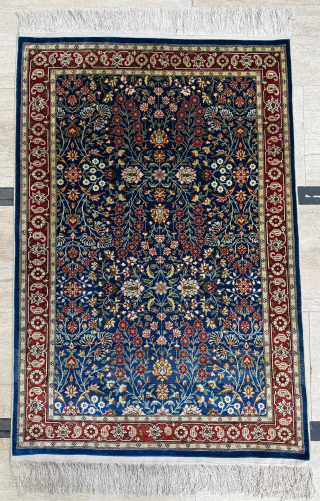 Mid 20th century Pure Silk Kayseri Rug. Great condition. Size 75 x 112 cm. Please send me direct mail.
emreaydin10@icloud.com
Instagram - @emreaydinrug