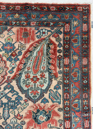 Late 19th century Baktiari Rug. Size 148 x 206 cm. Please send me direct mail.
emreaydin10@icloud.com
Instagram - @emreaydinrug