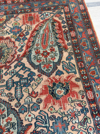 Late 19th century Baktiari Rug. Size 148 x 206 cm. Please send me direct mail.
emreaydin10@icloud.com
Instagram - @emreaydinrug
