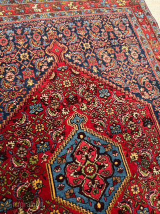 Late 19th century Persian Bidjar Rug. Great condition. Size 110 x 165 cm. 

Please send me direct mail.

emreaydin10@icloud.com

Instagram - @emreaydinrug             