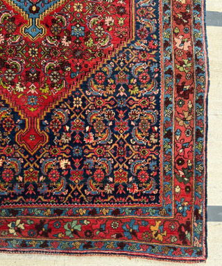 Late 19th century Persian Bidjar Rug. Great condition. Size 110 x 165 cm. 

Please send me direct mail.

emreaydin10@icloud.com

Instagram - @emreaydinrug             