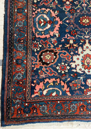 Late 19th century Persian Mahal rug. Unusual design. Has a good condition. Size 130 x 210 cm. Please send me direct mail.

emreaydin10@icloud.com

Instagram - @emreaydinrug         