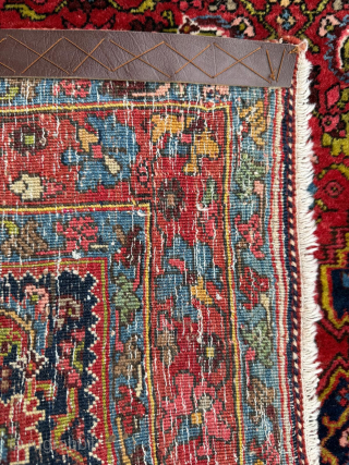 Late 19th century Persian Bidjar Rug. Great condition. Size 110 x 165 cm. 

Please send me direct mail.

emreaydin10@icloud.com

Instagram - @emreaydinrug             