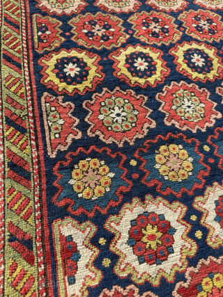 Circa 1870 Kuba Shirvan. Size 110 x 180 cm. Please send me direct mail.
emreaydin10@icloud.com
Instagram - @emreaydinrug
,