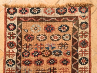 Stardust from Konya…Beautiful, antique probably mid 19th century, little runner from Anatolia (161x61cm). Look at those eight pointed multicolors in ectagons stars…look at that smooth, relaxing apricot field…look at that knotting…Reduced but  ...
