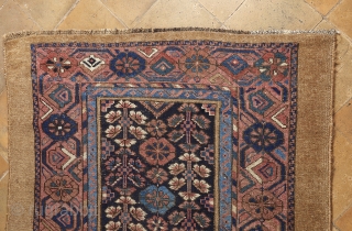 Antique real camel hair Hamadan rug (189x107cm) probably early 20th. Low but even pile and headens partially reduced (but this does not affect the design). Very fine wave and very flexible handle.  ...