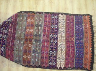 140 cm x 310 cm Antique kilim                          