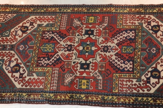 Kasim Ushak Kazak, wonderful antique carpet, approx. 251 x 134 cm

Extremely beautiful Kazakh carpet with gorgeous colours and characteristic iconography!

Collector’s item!

Mint condition!

Certificate!           