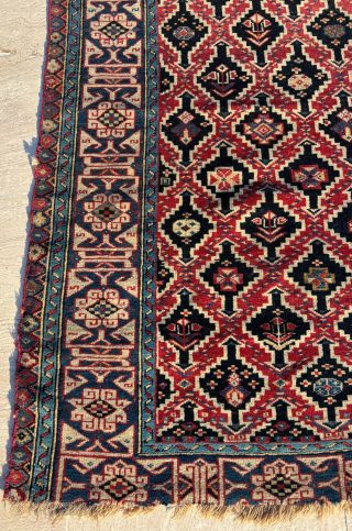 Mid 19th Century Shirvan Rug. Size: 105 x 125 cm