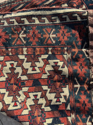 Mid 19th Century Yomud Asmalyk. Size : 66 x 93 cm