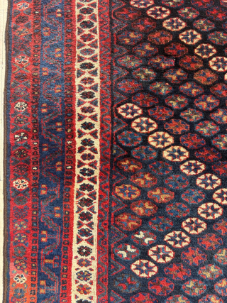 Late 19th Century Jaff Rug.Size: 166 x 220 cm