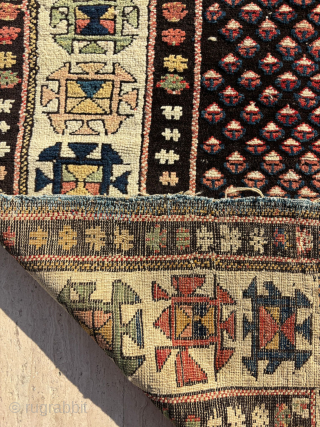 Late 19th Century Shirvan Rug. Size : 100 x 135 cm