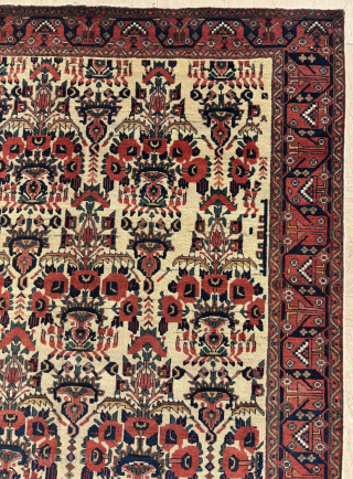 Late 19th Century Afshar Rug. Size : 143 x 183 cm