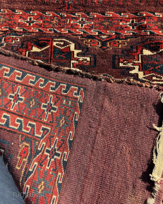 Mid 19th Century Yomud Chuval. Size : 80 x 129 cm                      