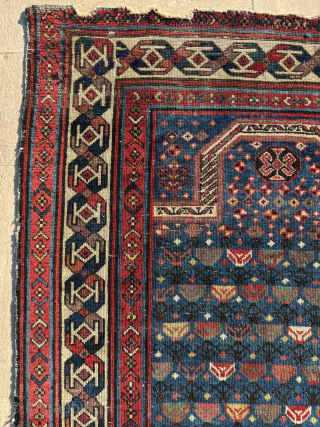 Mid 19th Century Shirvan Prayer Rug. Size: 90 x 140 cm