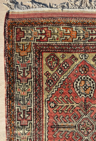 Circa 1870 Yuntdağ Rug. Size: 105 x 160 cm