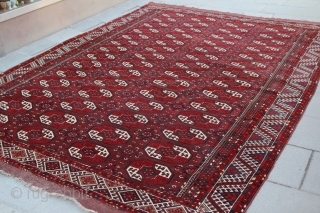 Semi Antique Yomud Turkmen Carpet, probably Kizyl Ayak or a related group
Slightly Worn Field
NIce quality
320cm x 230cm
                