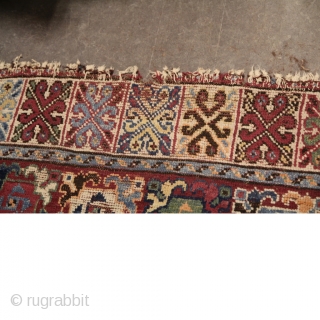 Antik Rabat Carpet
Large Beautiful Shabby Chic Antique Moroccan Carpet
Old repairs, worn in places and slit in one end.
Size386x235               