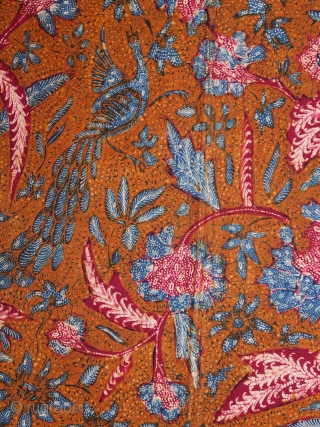 Java | Batik Waistcloth made in 3 States (Kain Panjang Batik Tiga Negeri) | Indonesia

Java, Solo / Lasem / Pekalongan, 1950s

A fine waistcloth (kain panjang) hand-drawn separately in Solo, Lasem, and Pekalongan  ...