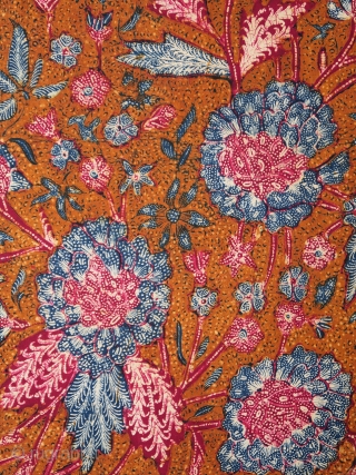 Java | Batik Waistcloth made in 3 States (Kain Panjang Batik Tiga Negeri) | Indonesia

Java, Solo / Lasem / Pekalongan, 1950s

A fine waistcloth (kain panjang) hand-drawn separately in Solo, Lasem, and Pekalongan  ...