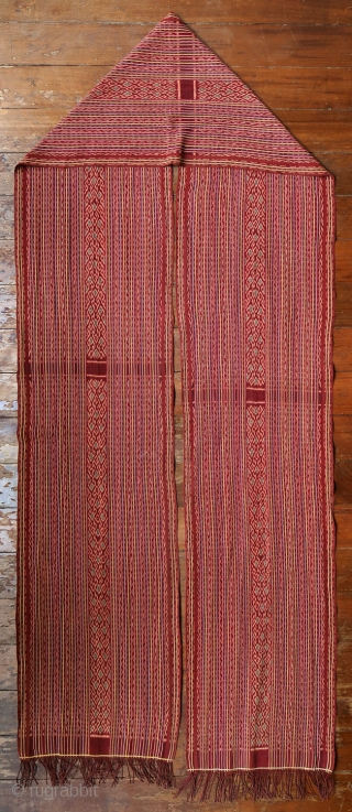 West Timor | early 20th C ikat sash (sikap) | Indonesia 

Indonesia, West Timor, Malaka, Manulea, 1920—1940 

Commercial cotton and dyes, warp ikat

A very fine, striped ikat men’s sash (sikap) woven by  ...