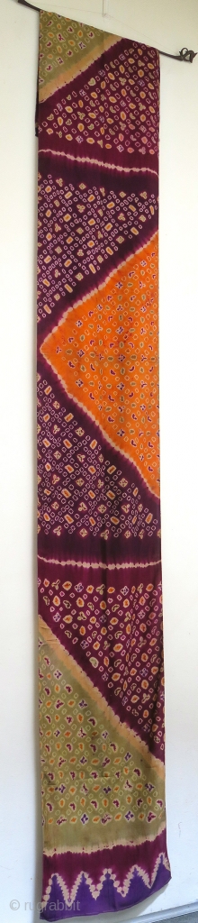 Bali | Tie-dye pelangi silk wrapper, early 20th century

Indonesia, Bali, Singaraja, early 20th century

Imported silk, aniline dyes, tie-dye (pelangi) and stitch-resist (tritik)

A stunning silk pelangi wrapper tie-dyed in Singaraja in north Bali.  ...