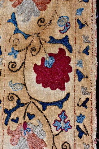 Silk embroidered Uzbek suzani prayer panel. c. 1900. 126x 77cm
                       