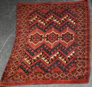 Late 19th century Turkmen Ersari chuval. 147cm x 83cm                        