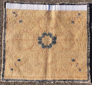 Chinese Ningxia mat with a tantric double dorge / vajra, 1'11"x2'2"                      