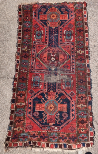 East Anatolian keyhole rug, nice color and classic design.                        