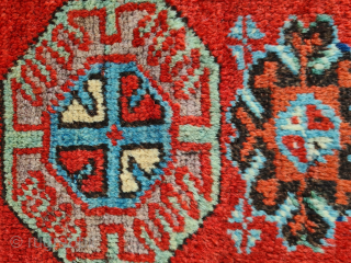 Antique Yastik rug from Central Anatolia (19. Century)  with beautiful, typical regional colors. Lovely pattern. Dimensions: 62 x 100 cm. The pile is largely well-preserved and high. However, the rug has  ...