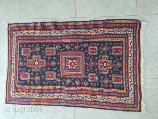 Beautiful, fine Sumakh kilim from southwest Persia (possibly Luri or Afshar?). Very fine weave. Lovely animal and paisley patterns. Good condition. Dimensions: 135 x 84 cm
Please contact me only directly:
goekay.sargin@yahoo.de