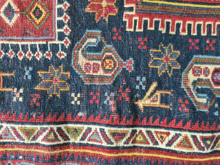 Beautiful, fine Sumakh kilim from southwest Persia (possibly Luri or Afshar?). Very fine weave. Lovely animal and paisley patterns. Good condition. Dimensions: 135 x 84 cm
Please contact me only directly:
goekay.sargin@yahoo.de