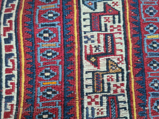 Beautiful, fine Sumakh kilim from southwest Persia (possibly Luri or Afshar?). Very fine weave. Lovely animal and paisley patterns. Good condition. Dimensions: 135 x 84 cm
Please contact me only directly:
goekay.sargin@yahoo.de