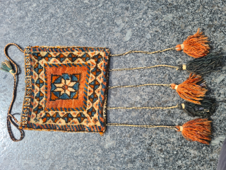 Tribal small Luri Gabbeh chanteh bag with lovely colors, 25x25cm

Please contact me only directly:

goekay.sargin@yahoo.de                   