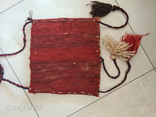 Tribal small Bakhtiari/Luri Gabbeh chanteh bag, 27x25cm
Lovely minimalistic nomadic pattern

Please contact me only directly:

goekay.sargin@yahoo.de                   