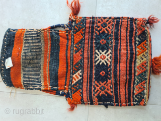 Tribal kurdisch Jaff Namakdan saltbag from Sanjab (Border Iran/Iraq) with sumakh embroidery 

~ 55x30cm

Complete and good condition 

Please contact me directly:

goekay.sargin@yahoo.de            