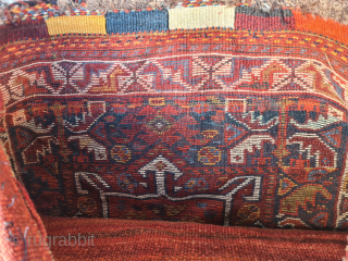A Qashqai/Ghashghai Khorjin half with back and original sides. Stylized bird pattern. Tribal piece. Dimensions: 62x64cm

Please contact me only directly:

goekay.sargin@yahoo.de             