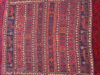 Antique opened Luri / Lori camelbag from southern Persia with rare animal and human pattern. Woven with sumakh-, lilim- and knot technique. 
Dimensions: ~ 110x220cm


Please contact me only directly: goekay.sargin@yahoo.de   