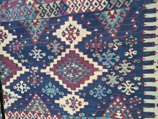 Rare antique turkish Aleppo Reyhanli Kilim 
~ 1800/1850
 170x365cm

all naturel dyes, embroided with cotton
wool on wool                 