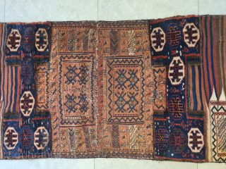 Antique opened bachtiari sumakh camel bag in three techniques (kilim weaving, sumakh weaving, and knotting) in natural colors and beautiful camel and animal patterns. Dimensions: 200x85cm. Wool on wool. Cotton in the  ...
